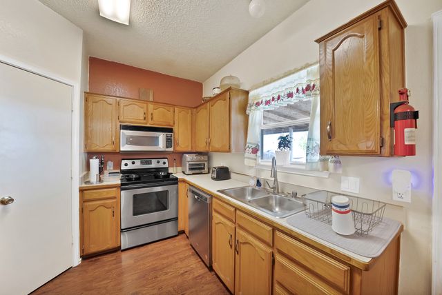 4925 Saint Thomas Place, Fort Worth, TX 76135