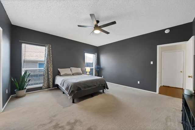 4925 Saint Thomas Place, Fort Worth, TX 76135