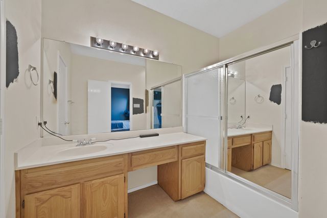4925 Saint Thomas Place, Fort Worth, TX 76135