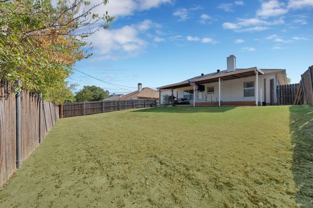 4925 Saint Thomas Place, Fort Worth, TX 76135