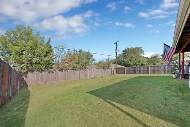 4925 Saint Thomas Place, Fort Worth, TX 76135