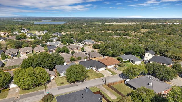 4925 Saint Thomas Place, Fort Worth, TX 76135