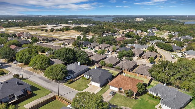 4925 Saint Thomas Place, Fort Worth, TX 76135