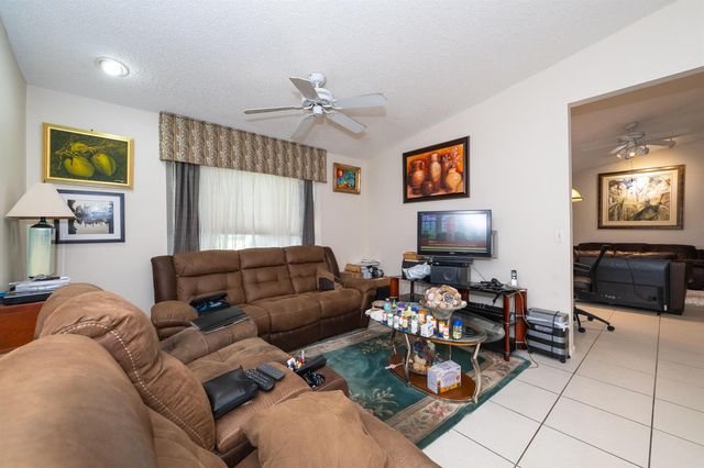 3973 SUMMER CHASE Court, Lake Worth, FL 33467