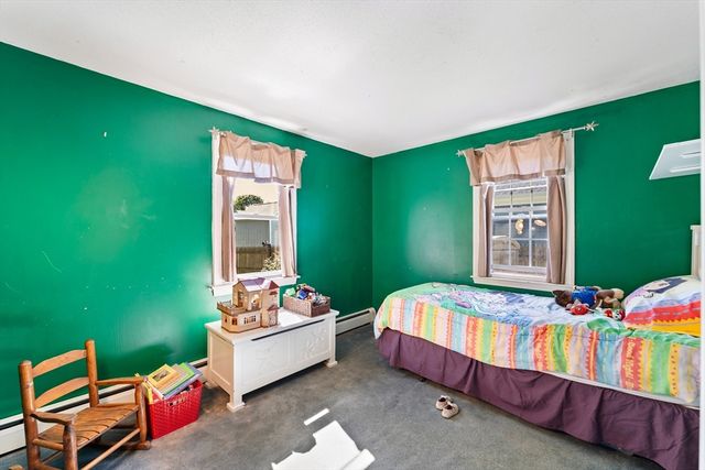 3 Saturn Ln, Yarmouth, MA 02664