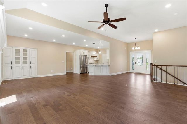 404 W 10th Street, Lawson, MO 64062