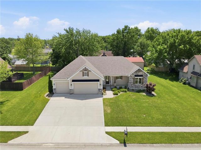 404 W 10th Street, Lawson, MO 64062