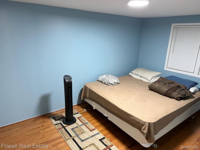 1798 Brentwood Drive, Troy, MI 48098