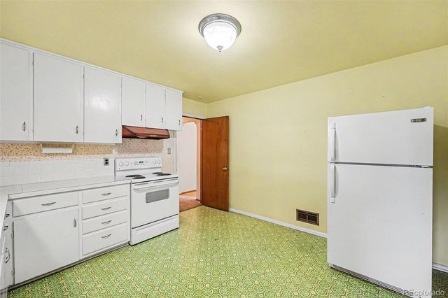 6420 W 60th Place, Arvada, CO 80003