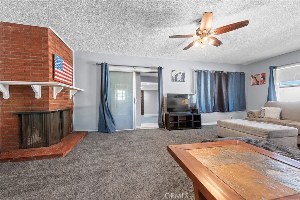 Image 15 of property listing at 4734 Sierra, Riverside, CA 92504