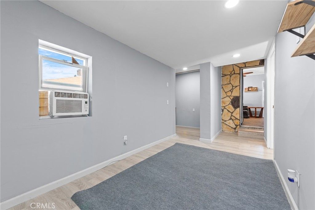 Image 19 of property listing at 4734 Sierra, Riverside, CA 92504