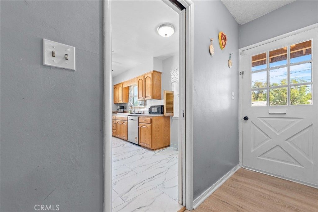 Image 23 of property listing at 4734 Sierra, Riverside, CA 92504