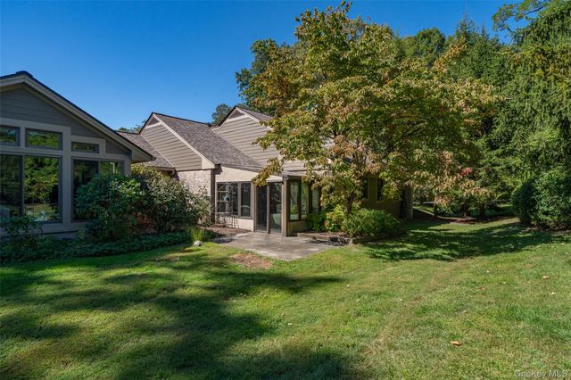 341 Furnace Dock Road 50, Cortlandt Manor, NY 10567