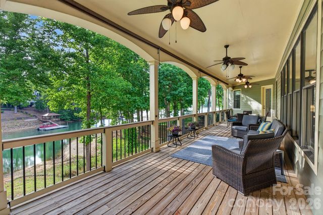 2243 Whiterock Court, Sherrills Ford, NC 28673