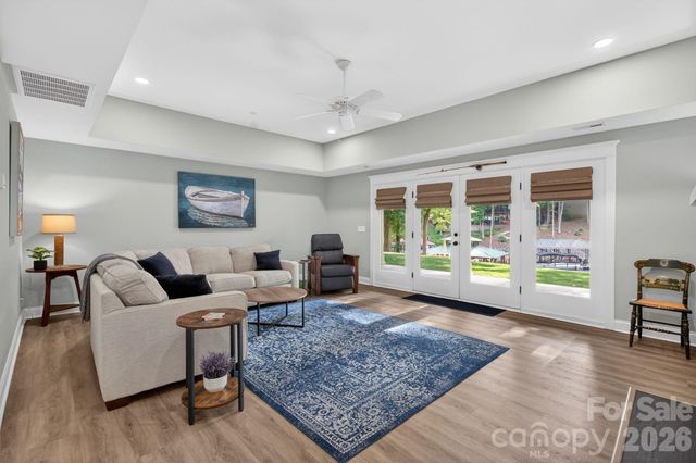 2243 Whiterock Court, Sherrills Ford, NC 28673