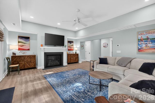 2243 Whiterock Court, Sherrills Ford, NC 28673