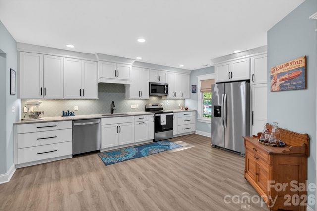2243 Whiterock Court, Sherrills Ford, NC 28673