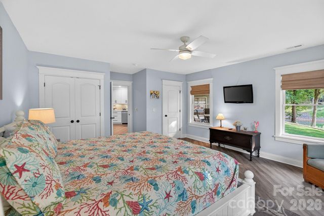 2243 Whiterock Court, Sherrills Ford, NC 28673