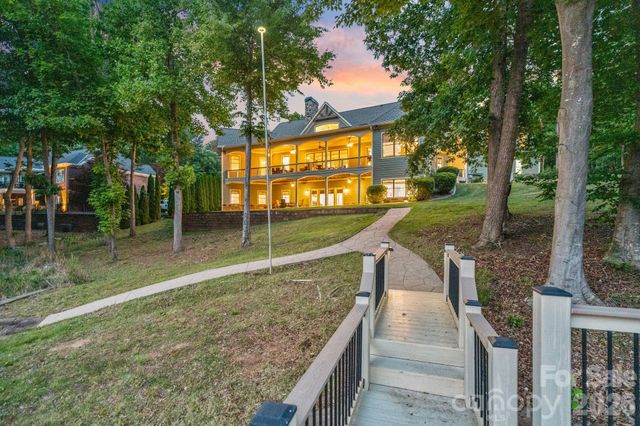 2243 Whiterock Court, Sherrills Ford, NC 28673