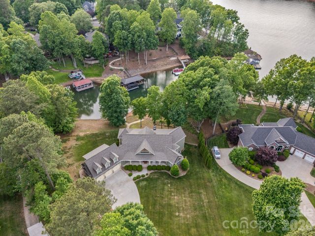 2243 Whiterock Court, Sherrills Ford, NC 28673