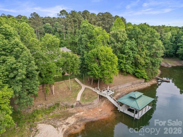 2243 Whiterock Court, Sherrills Ford, NC 28673