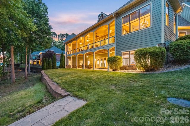 2243 Whiterock Court, Sherrills Ford, NC 28673