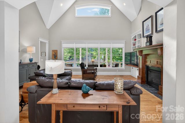2243 Whiterock Court, Sherrills Ford, NC 28673