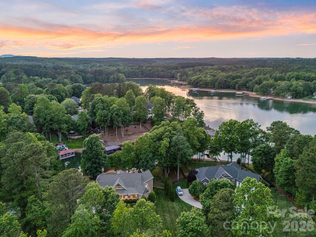 2243 Whiterock Court, Sherrills Ford, NC 28673