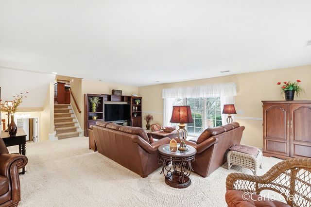 7987 Tiffany Avenue NE, Rockford, MI 49341