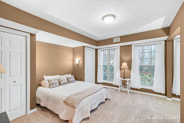 7987 Tiffany Avenue NE, Rockford, MI 49341