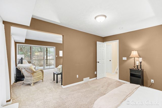 7987 Tiffany Avenue NE, Rockford, MI 49341