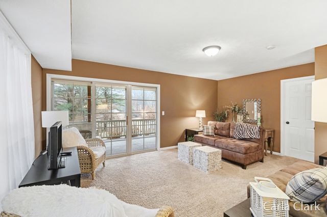 7987 Tiffany Avenue NE, Rockford, MI 49341