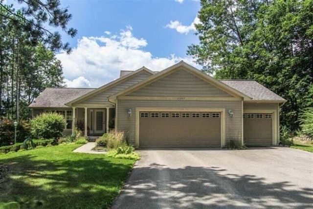 7987 Tiffany Avenue NE, Rockford, MI 49341