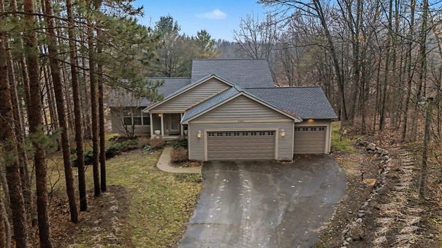 7987 Tiffany Avenue NE, Rockford, MI 49341