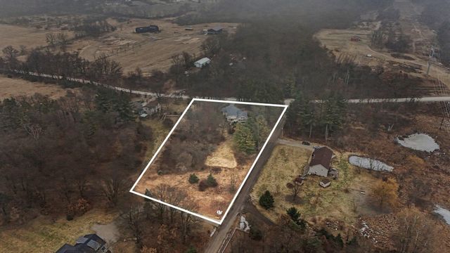 7987 Tiffany Avenue NE, Rockford, MI 49341