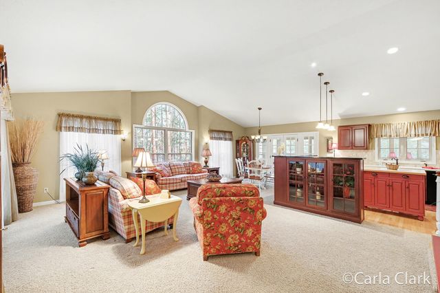 7987 Tiffany Avenue NE, Rockford, MI 49341