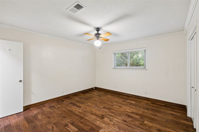 505 Caduceus Lane, Hurst, TX 76053