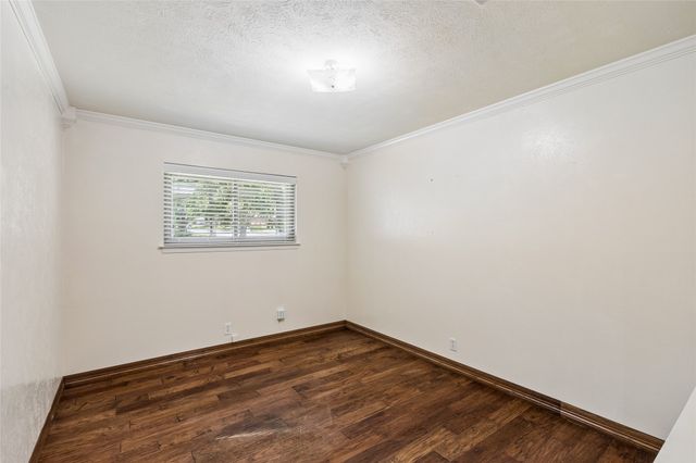 505 Caduceus Lane, Hurst, TX 76053