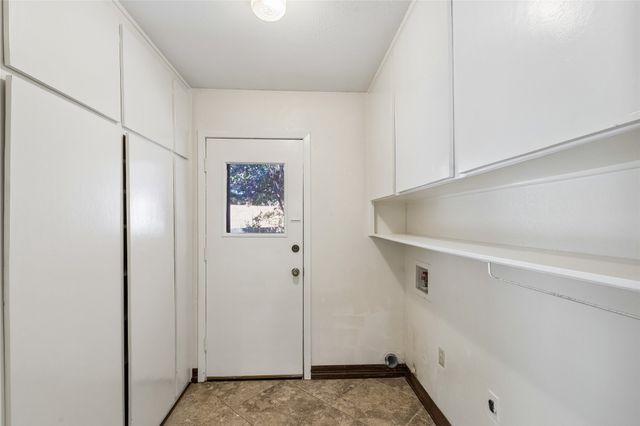 505 Caduceus Lane, Hurst, TX 76053
