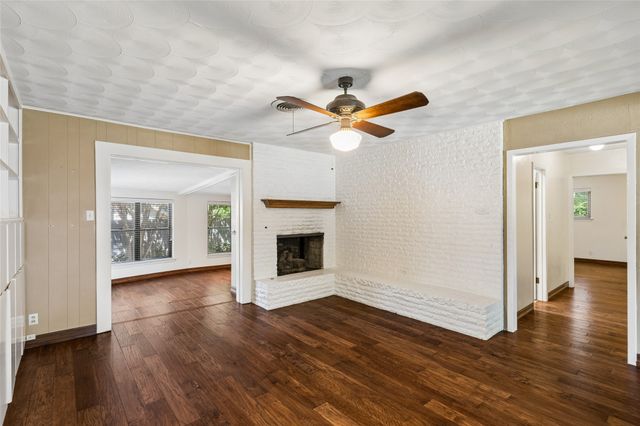 505 Caduceus Lane, Hurst, TX 76053