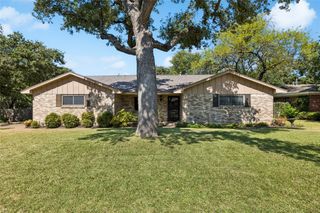 505 Caduceus Lane, Hurst, TX 76053