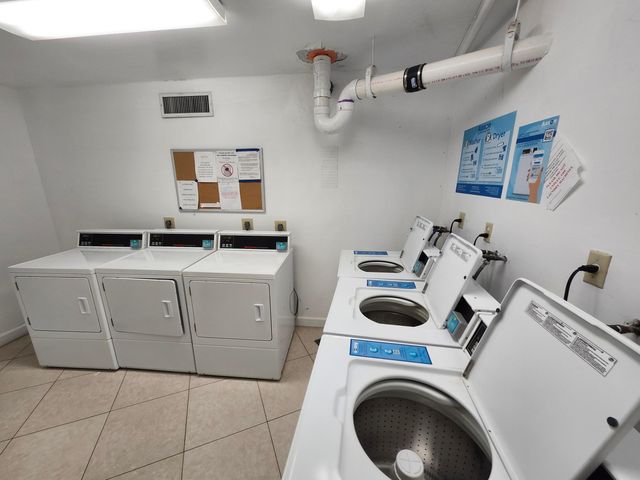 1000 St Charles Place 305, Pembroke Pines, FL 33026