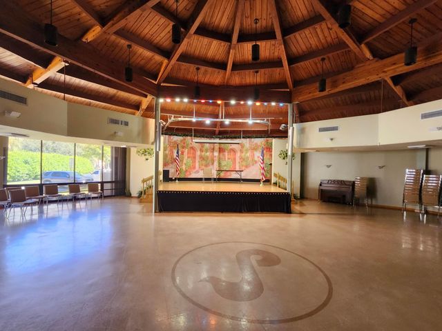 1000 St Charles Place 305, Pembroke Pines, FL 33026