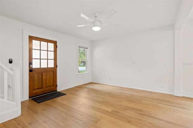 2010 DARTMOUTH AVENUE N, St Petersburg, FL 33713