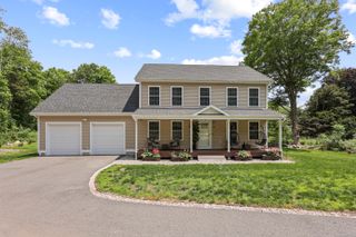 51 Huntington Avenue, Norwich, CT 06360
