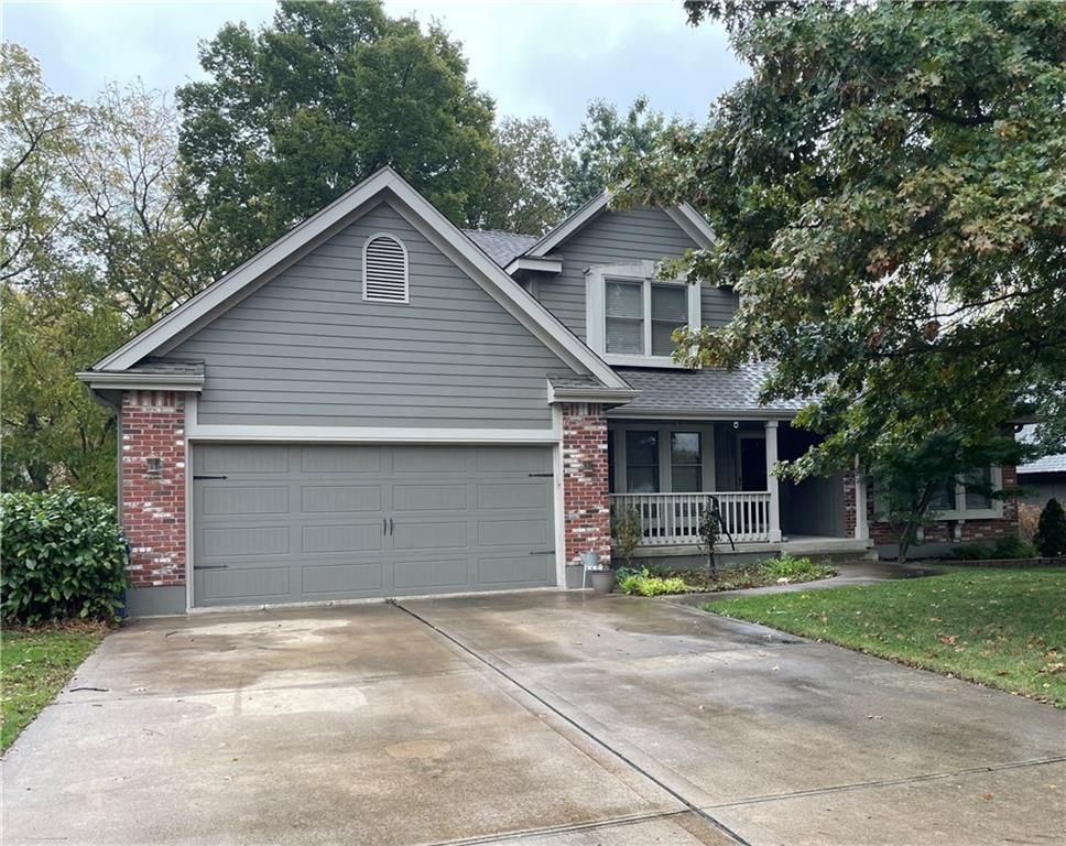 1505 NE Deer Court, Lee's Summit, MO 64086