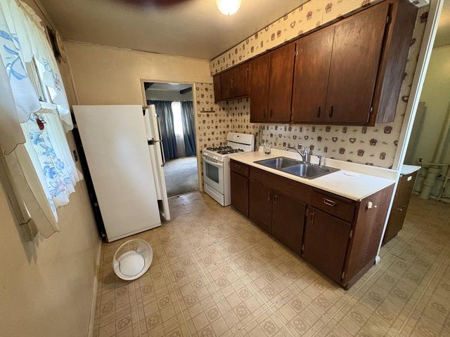 5231 N 52nd STREET, Milwaukee, WI 53218