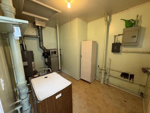 5231 N 52nd STREET, Milwaukee, WI 53218