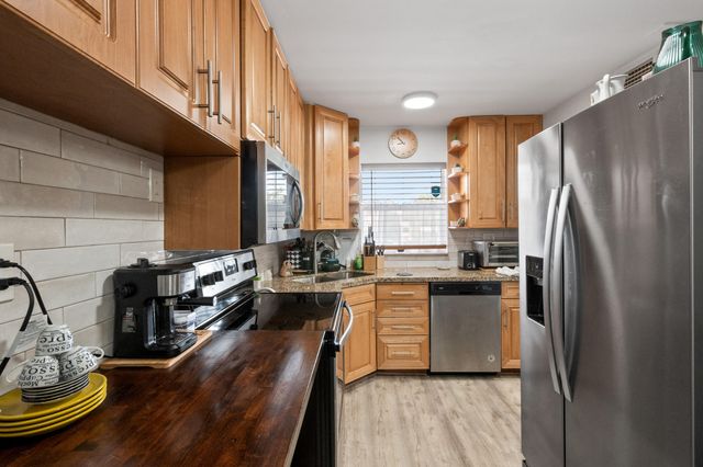 9350 Sunrise Lakes Boulevard 205, Sunrise, FL 33322