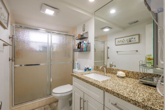 9350 Sunrise Lakes Boulevard 205, Sunrise, FL 33322